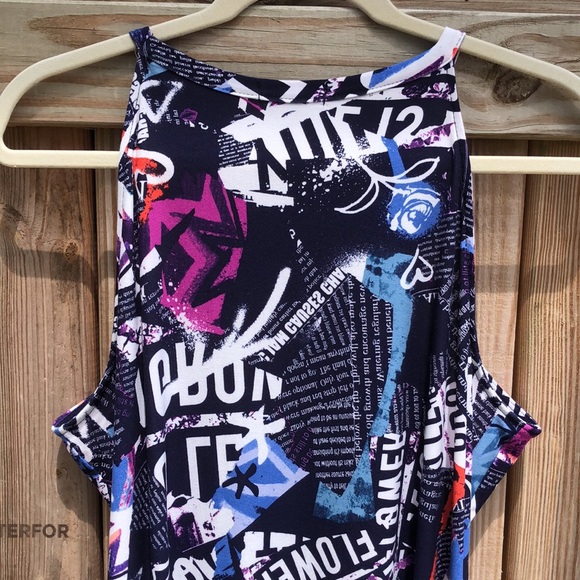 LOVE - Graffiti Print High-Neck Sleeveless Maxi Dress - Picture 6 of 8